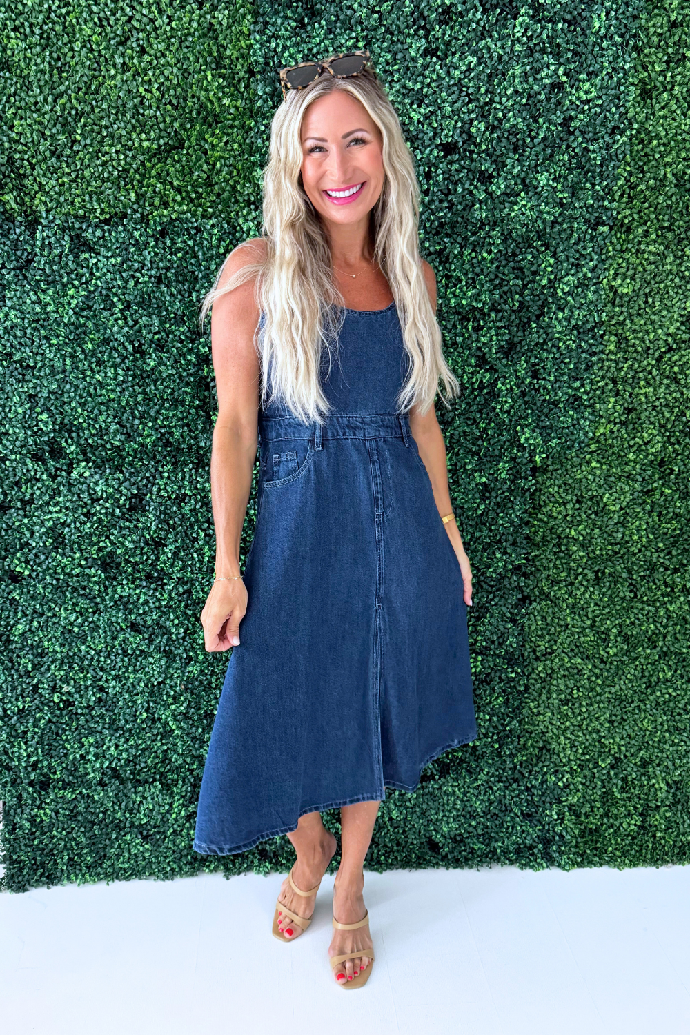Sleeveless Belt Waist Midi Abito